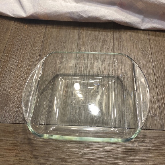 Anchor Hocking Glass Casserole Baking Dish 8" Square 2 Quart Vintage USA. - Picture 3 of 4